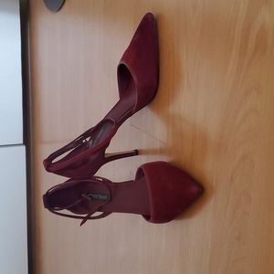 White House Black Market Ruby Anklet Pumps